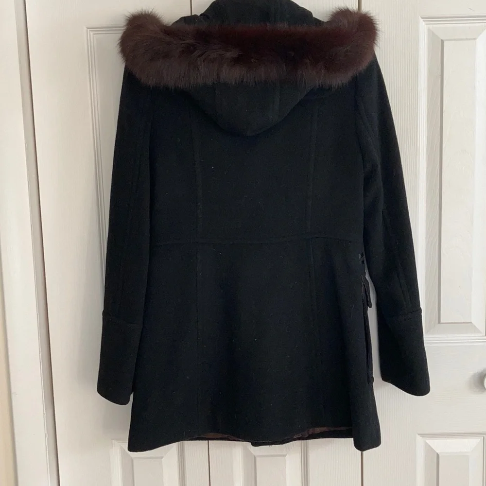 Fur trimmed wool coat - Picture 2 of 5